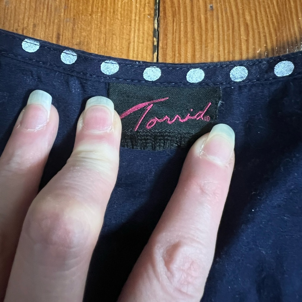Vintage Torrid Navy Polka Dot Tie Top - Picture 4 of 6
